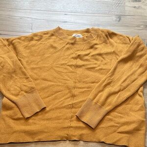 Universal Thread Mustard Crew Neck Sweater